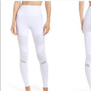 *REDUCED* Alo Yoga Moto Leggings